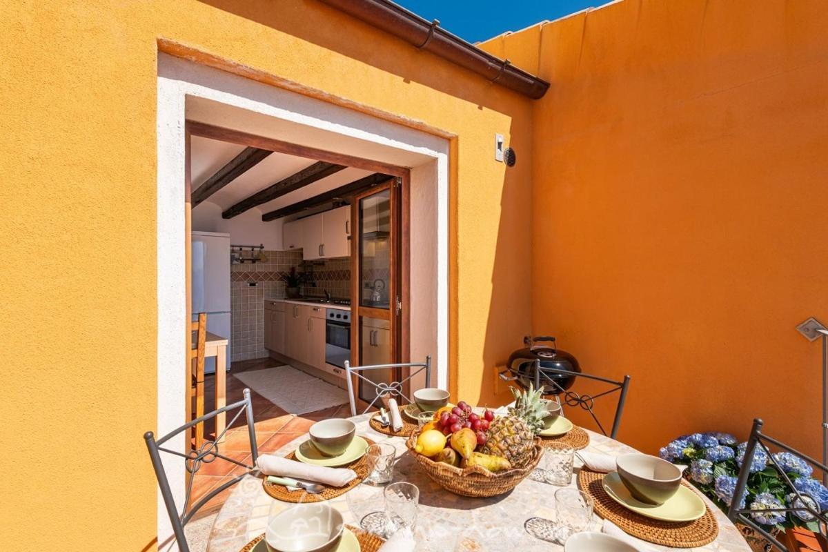 Casa Con Vista Mare Villa Cala Gonone Exterior photo